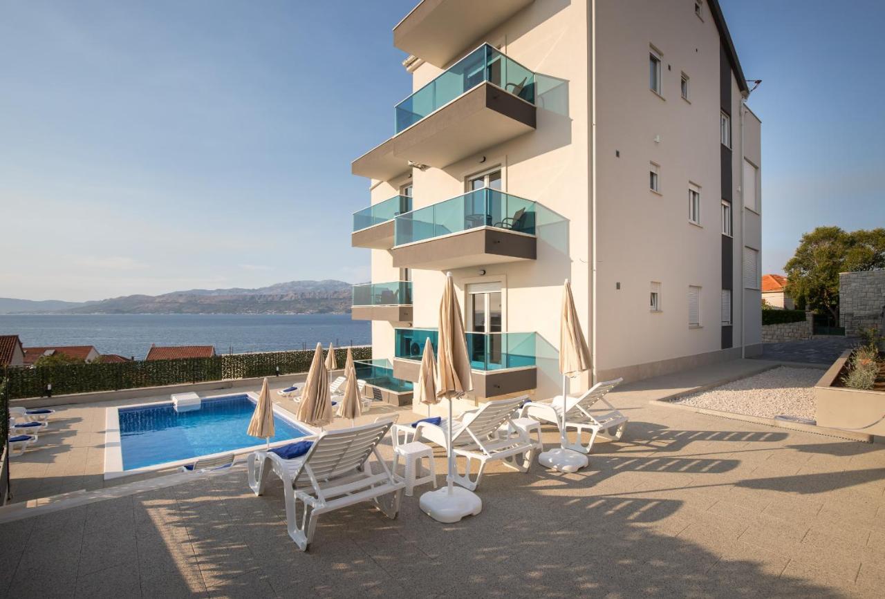 Apartments Blueview Постира Экстерьер фото