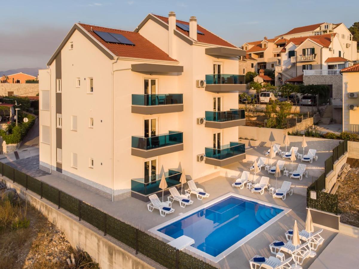 Apartments Blueview Постира Экстерьер фото