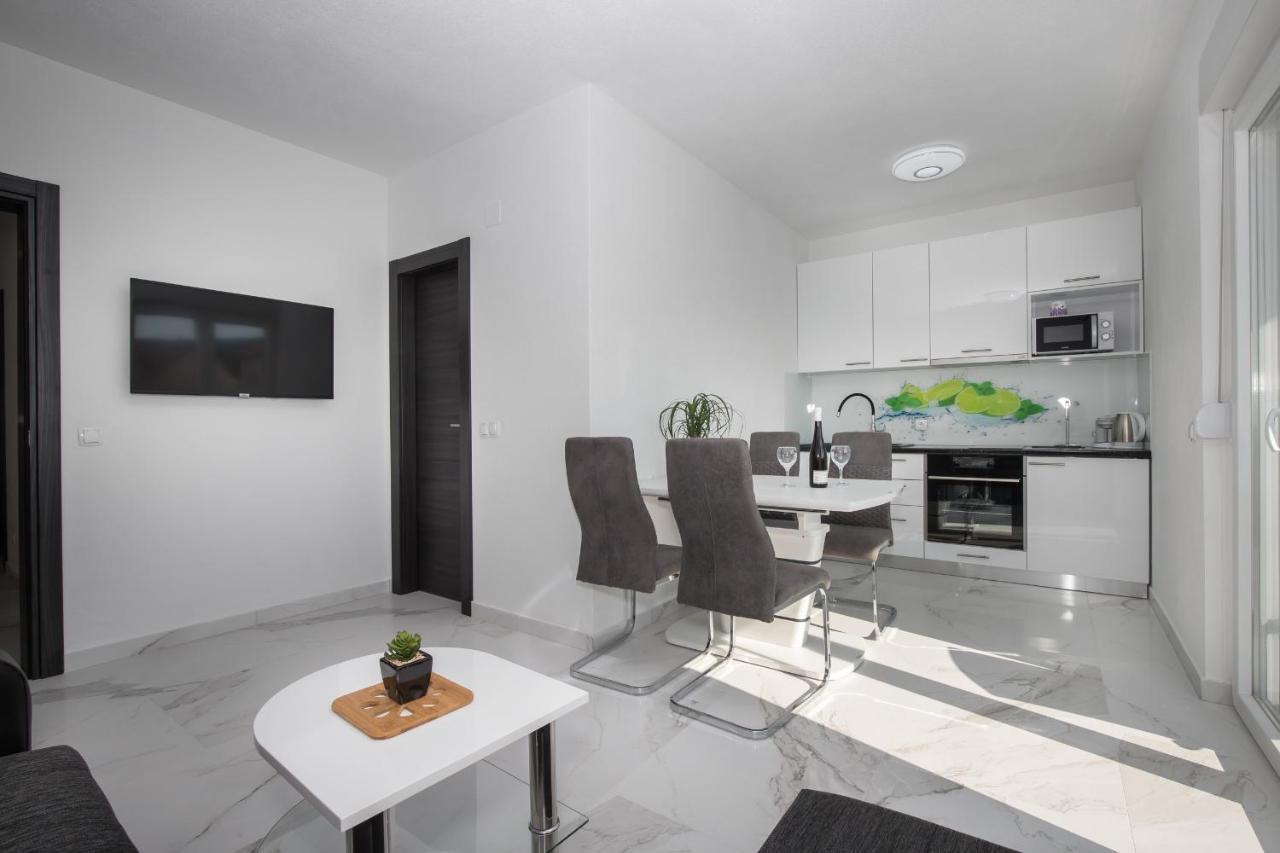 Apartments Blueview Постира Экстерьер фото