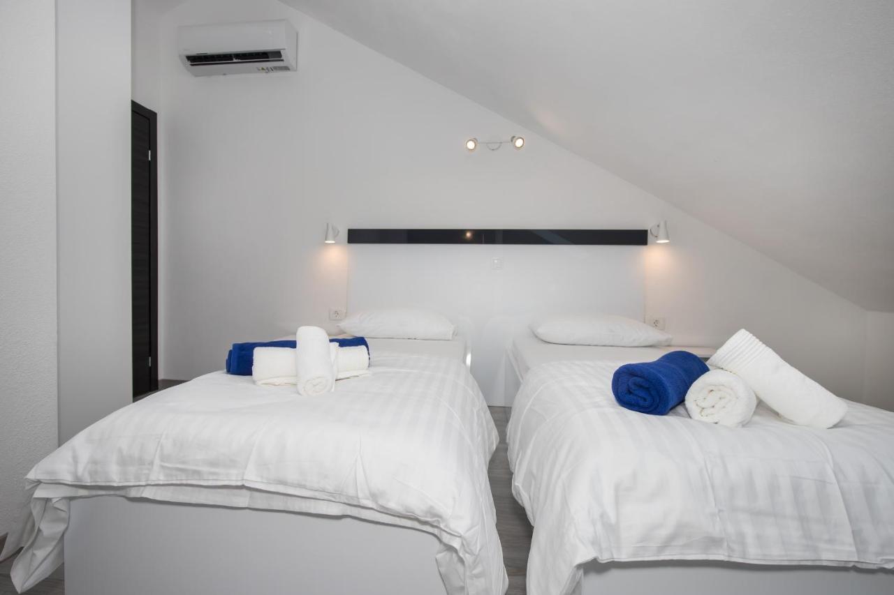 Apartments Blueview Постира Экстерьер фото