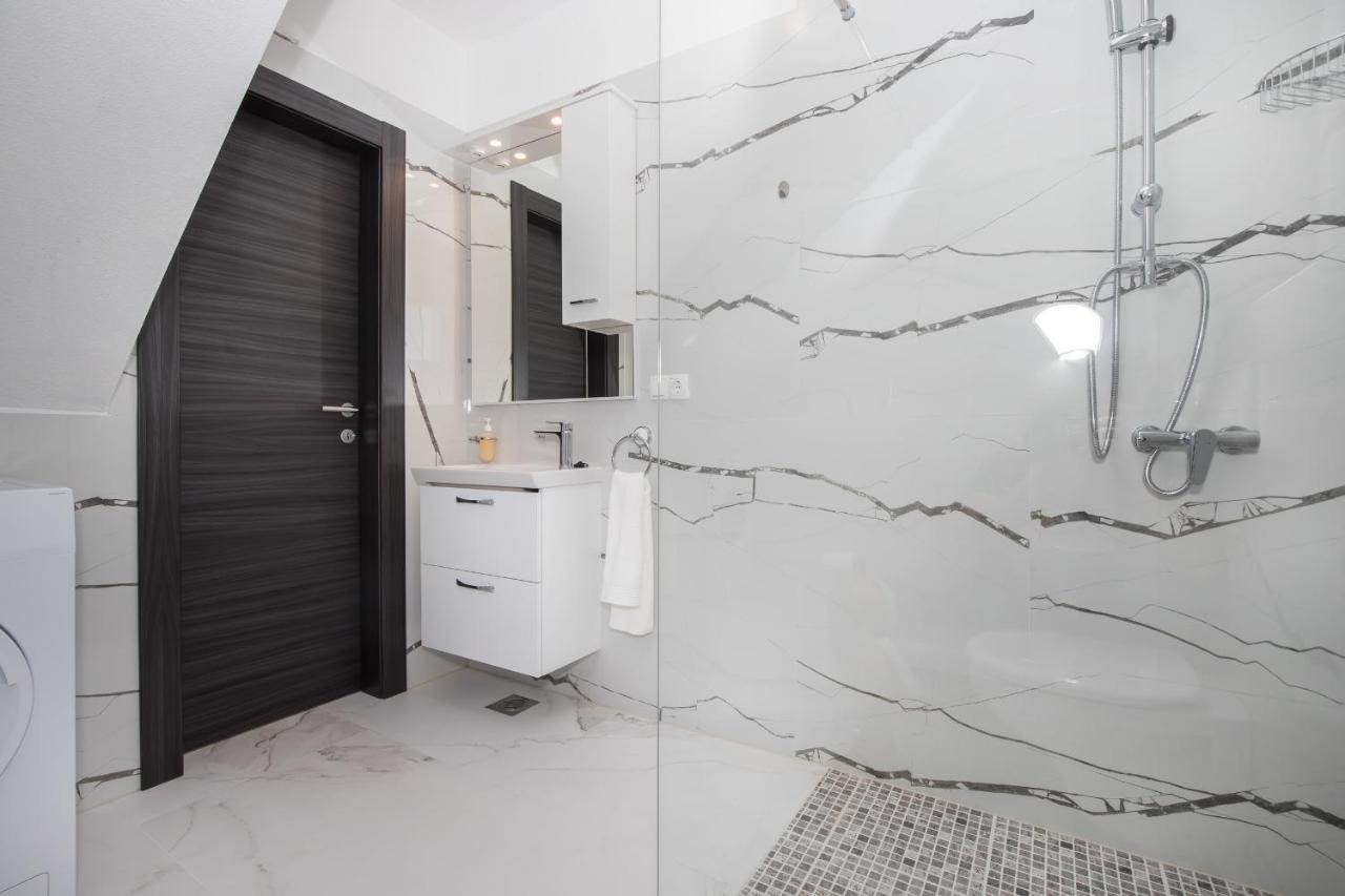Apartments Blueview Постира Экстерьер фото