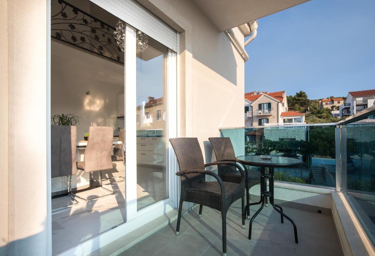Apartments Blueview Постира Экстерьер фото
